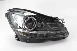 Magneti Marelli AL (Automotive Lighting) Right Headlight Assembly - 2048204039